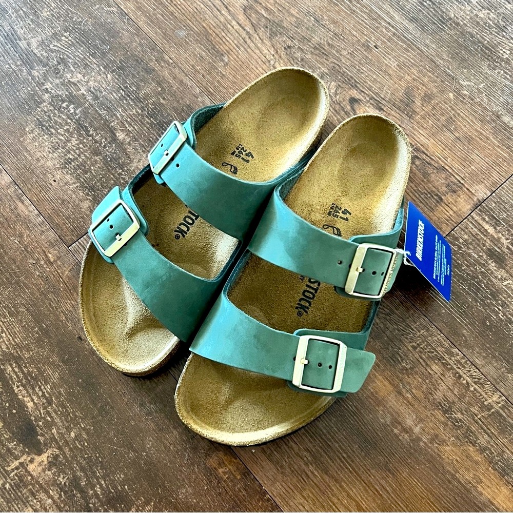 NWT Birkenstock Arizona Double Strap Sandals in Thyme Green